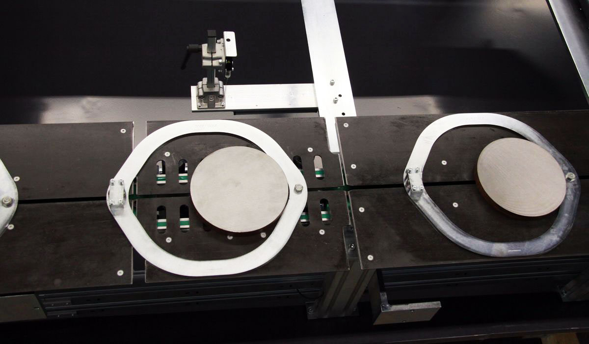 Vlečný rámečkový dopravník