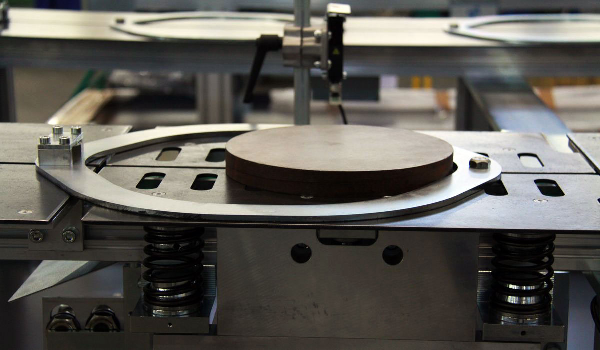 Vlečný rámečkový dopravník